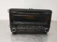 Load image into Gallery viewer, Radio Jetta Passat Beetle 2011 11 2012 12 2013 13 2014 14 - NW355830
