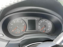 Load image into Gallery viewer, SPEEDOMETER CLUSTER Audi Q3 2015 15 2016 16 2017 17 - NW528584
