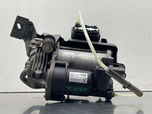 Load image into Gallery viewer, SUSPENSION AIR COMPRESSOR PUMP Gl350 Gl450 Gl550 GL63 12-19 - NW492233
