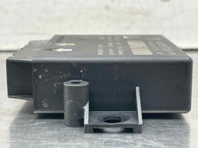 Load image into Gallery viewer, BODY CONTROL MODULE COMPUTER Audi Q3 15 16 17 18 - NW528101
