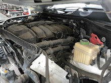 Load image into Gallery viewer, Engine Motor Volkswagen Touareg 2013 - NW528208
