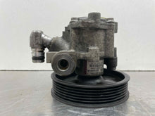 Load image into Gallery viewer, POWER STEERING PUMP E350 E550 CL550 CL600 CL63 CL65 CLS550 07-12 - NW493673
