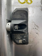 Load image into Gallery viewer, WHEEL RIM CLS500 CLS55 CLS550 CLS63 06-07 18x9-1/2 - NW493712
