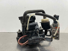 Load image into Gallery viewer, AIR RIDE COMPRESSOR E350 E550 CLS500 CLS55 CLS550 CLS63 E280 00-11 - NW493453
