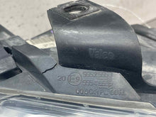 Load image into Gallery viewer, HEADLIGHT LAMP ASSEMBLY Audi Q7 2007 07 2008 08 2009 09 Right - NW356265
