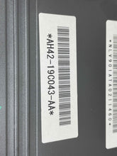 Load image into Gallery viewer, Radio   2010 - NW493752
