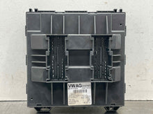 Load image into Gallery viewer, BODY CONTROL MODULE BCM COMPUTER Volkswagen Jetta 11 12 13 - NW493817
