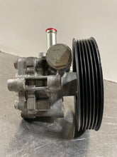 Load image into Gallery viewer, Power Steering Pump Jeep Patriot 2011 - NW162777

