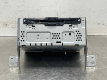 Load image into Gallery viewer, RADIO Ford Taurus 2013 13 2014 14 2015 15 - NW529206
