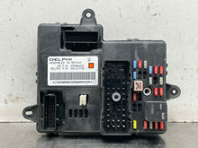 Load image into Gallery viewer, BODY CONTROL MODULE BCM COMPUTER Cobalt HHR G5 Solstice Sky 08-10 - NW528824
