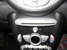 Load image into Gallery viewer, CD Player Mini Cooper Clubman 2007 07 2008 08 2009 09 2010 10 - NW136573
