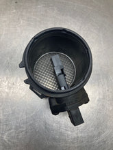 Load image into Gallery viewer, Mass Air Flow Sensor Meter MAF Cayenne 04 05 06 07 08 09 10 - NW356378
