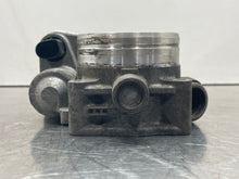 Load image into Gallery viewer, THROTTLE BODY Touareg 2004 04 2005 05 2006 06 3.2L - NW495577

