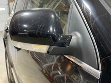 Load image into Gallery viewer, SIDE VIEW MIRROR Volkswagen Touareg 2004 04 2005 05 2006 06 2007 07 Right - NW495293
