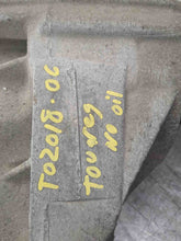 Load image into Gallery viewer, CARRIER ASSEMBLY Volkswagen Touareg Audi Q7 2004 04 2005 05 06 07 08 09 10 Rear - NW495273
