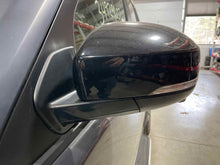 Load image into Gallery viewer, Side View Door Mirror Land Rover LR4 2016 - NW495844
