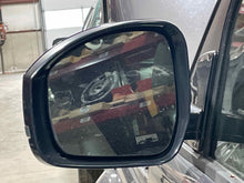 Load image into Gallery viewer, Side View Door Mirror Land Rover LR4 2016 - NW495844
