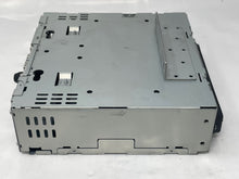 Load image into Gallery viewer, CD PLAYER C30 V50 V70 S70 2007 07 2008 08 2009 09 - NW140283
