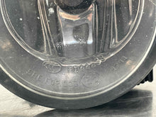 Load image into Gallery viewer, FOG LAMP LIGHT LR2 LR4 11 12 13 14 15 16 Bumper Mounted - NW495914

