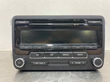 Load image into Gallery viewer, RADIO Beetle CC Golf Golf GTI Passat 10 11 12 13 14 - NW529214
