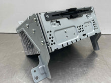 Load image into Gallery viewer, RADIO Ford Taurus 2013 13 2014 14 2015 15 - NW496043
