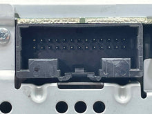 Load image into Gallery viewer, RADIO Ford Taurus 2013 13 2014 14 2015 15 - NW496043
