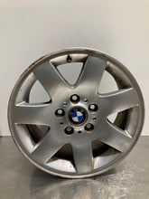 Load image into Gallery viewer, WHEEL BMW 320i 323i 325i 330i 99 00 01 02 03 04 05 06 - NW357798
