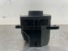 Load image into Gallery viewer, FRONT TEMPERATURE CONTROLS Ford Focus 2015 15 2016 16 2017 17 - NW529784
