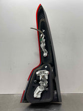 Load image into Gallery viewer, TAIL LIGHT LAMP ASSEMBLY Volvo V50 2005 05 2006 06 2007 07 Right - NW496562
