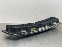 Load image into Gallery viewer, GRILL Volvo V70 S70 98 99 00 01 02 03 04 - NW357570
