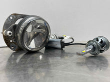 Load image into Gallery viewer, FOG LAMP LIGHT B200 C230 C250 C300 C350 C63 06-13 Bumper Mounted Left - NW499099
