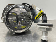 Load image into Gallery viewer, FOG LAMP LIGHT B200 C230 C250 C300 C350 C63 06-13 Bumper Mounted Right - NW499100
