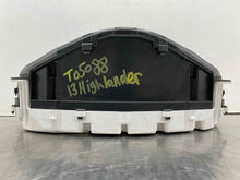 Load image into Gallery viewer, Speedometer Cluster  HIGHLANDER 2013 - NW530557
