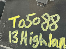 Load image into Gallery viewer, Speedometer Cluster  HIGHLANDER 2013 - NW530557
