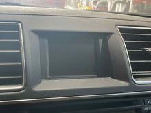 Load image into Gallery viewer, Info-Gps Screen  HIGHLANDER 2013 - NW530429
