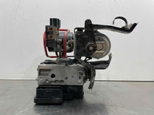 Load image into Gallery viewer, ABS Pump  HIGHLANDER 2013 - NW530172
