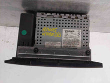 Load image into Gallery viewer, CD CHANGER Volvo V70 S40 S60 00 01 02 03 04 05 06 07 - NW358076
