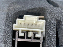 Load image into Gallery viewer, OUTER TAIL LIGHT LAMP E300 E350 E400 E550 E63 10 11 12 13 Left - NW503358
