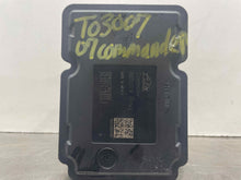 Load image into Gallery viewer, ABS ANTI-LOCK BRAKE PUMP Commander Grand Cherokee 2007 07 - NW503408
