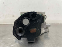 Load image into Gallery viewer, Throttle Body Jeep Commander 2007 - NW504007
