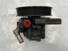 Load image into Gallery viewer, POWER STEERING PUMP BMW 525i 528i 530i 99 00 01 02 03 - NW163136

