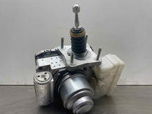 Load image into Gallery viewer, ABS Pump  GIULIA 2018 - NW531094
