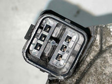 Load image into Gallery viewer, THROTTLE BODY 550i 550i Gt 650i 750 HYBRID 750i 750il Active 7 08-15 - NW504811
