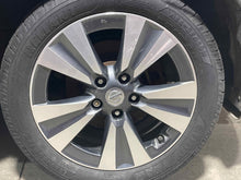 Load image into Gallery viewer, WHEEL RIM Leaf 13-17 17x6-1/2 ALLOY 17x6-1/2, 5 lug, 4-1/2" - NW507474
