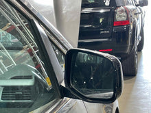 Load image into Gallery viewer, SIDE VIEW DOOR MIRROR Honda Odyssey 2011 11 2012 12 2013 13 Right - NW531322
