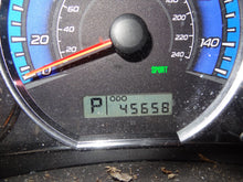 Load image into Gallery viewer, SPEEDOMETER CLUSTER Subaru Forester 2009 09 - NW161799
