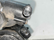 Load image into Gallery viewer, AIR RIDE COMPRESSOR BMW 530i 535i 06 07 08 09 10 - NW506632
