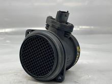 Load image into Gallery viewer, Mass Air Flow Sensor Meter MAF C30 Pickup C70 S40 S80 V40 V50 XC70 04-13 - NW5706
