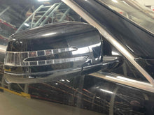 Load image into Gallery viewer, [INVENTORYCAR_YEAR_MAKE_MODEL] SIDE VIEW DOOR MIRROR Right - NW508582
