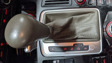 Load image into Gallery viewer, Floor Shifter  AUDI Q5 2010 - NW358976
